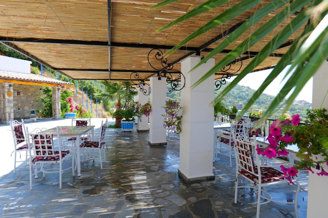 Bed and Breakfast Vila Panorama Piqeras Экстерьер фото