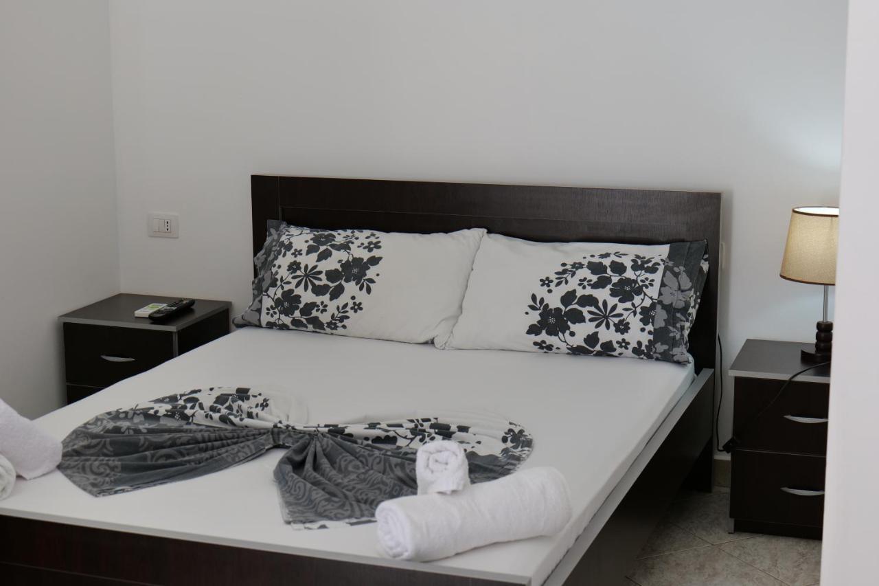 Bed and Breakfast Vila Panorama Piqeras Экстерьер фото