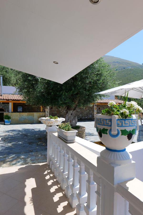 Bed and Breakfast Vila Panorama Piqeras Экстерьер фото