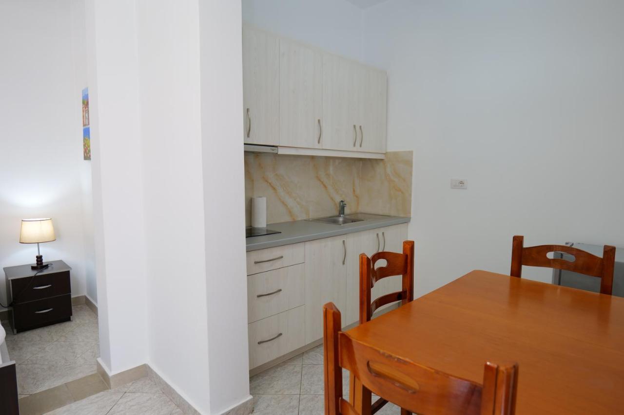 Bed and Breakfast Vila Panorama Piqeras Экстерьер фото