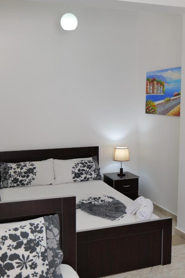 Bed and Breakfast Vila Panorama Piqeras Экстерьер фото