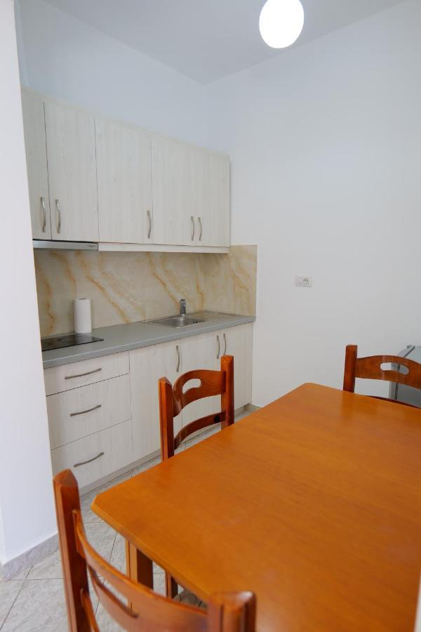 Bed and Breakfast Vila Panorama Piqeras Экстерьер фото