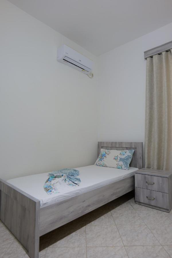 Bed and Breakfast Vila Panorama Piqeras Экстерьер фото